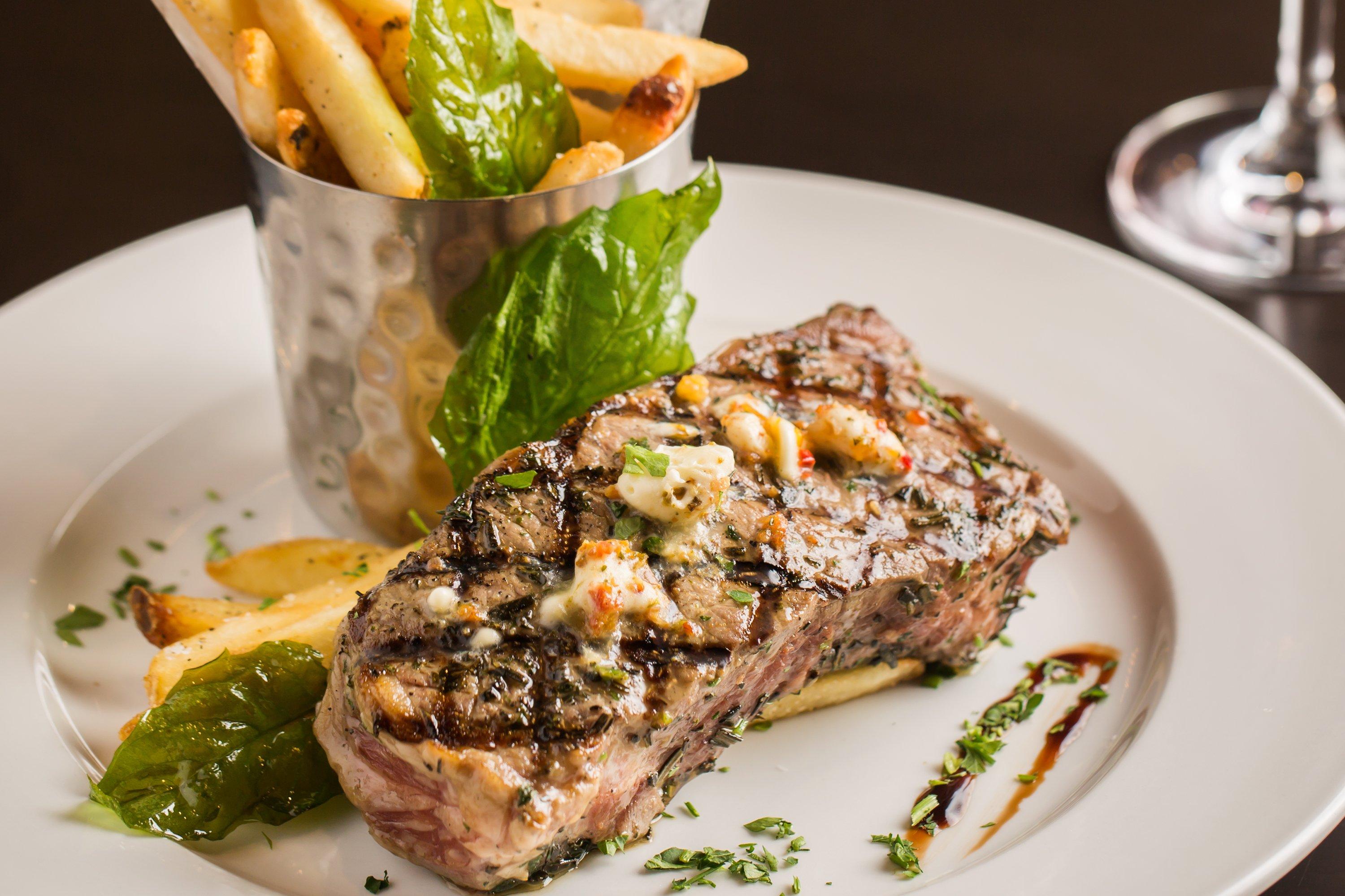 21 Lake Restaurant & Bar