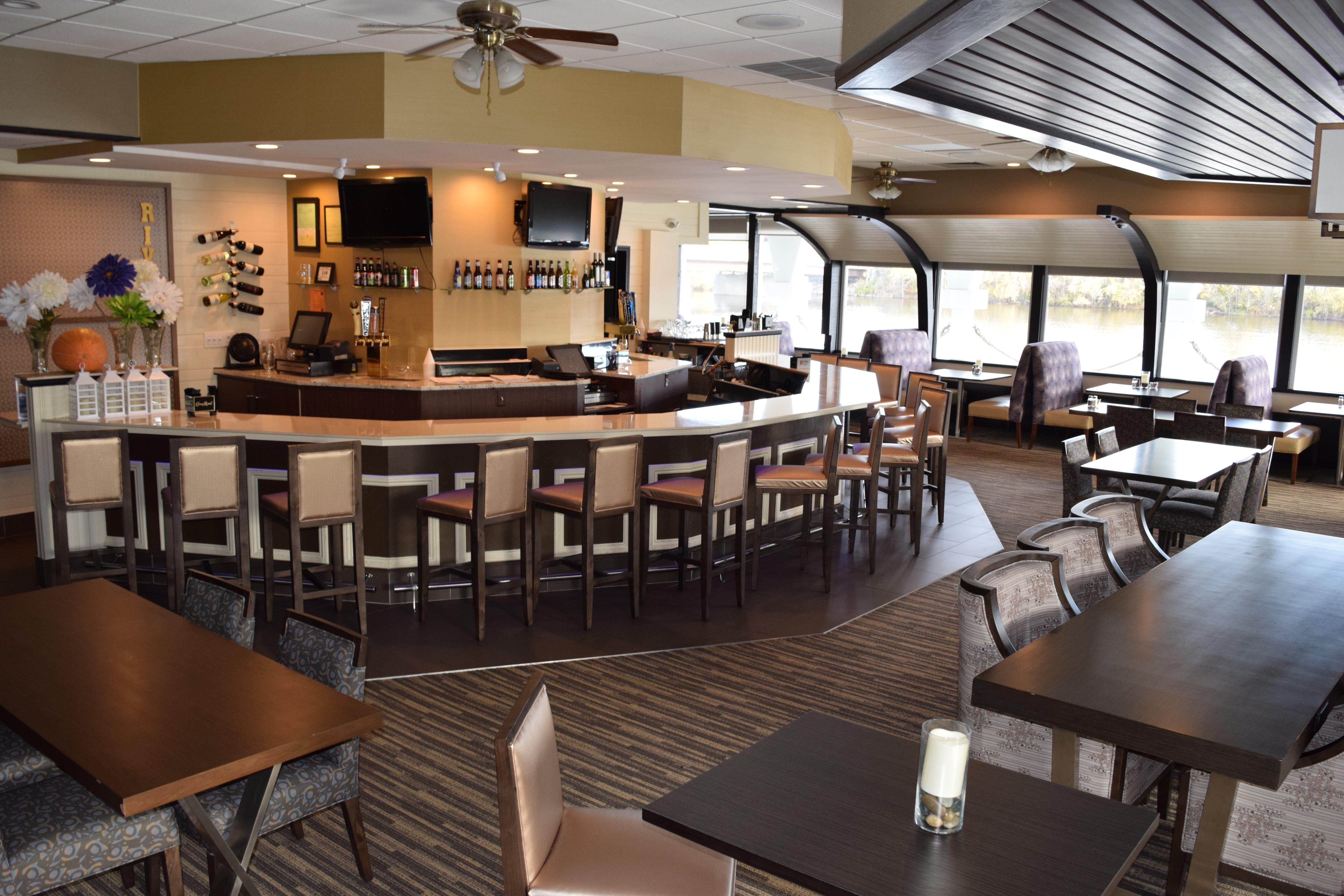 River Rock Dining and Lounge & Curry Kichen by RiverRock