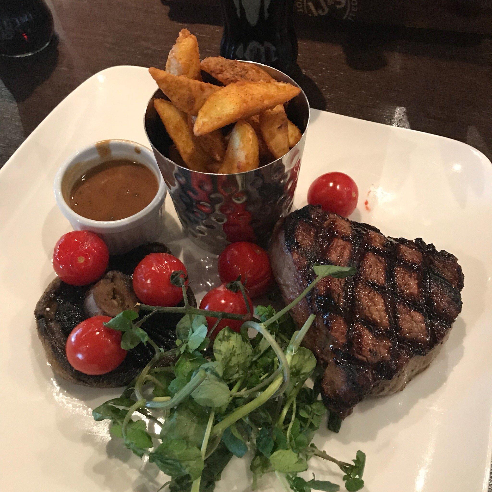 Charlie Fry's Sports Bar