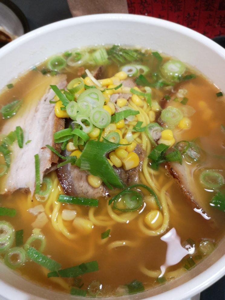 R-Crane Noodle and Dumplings