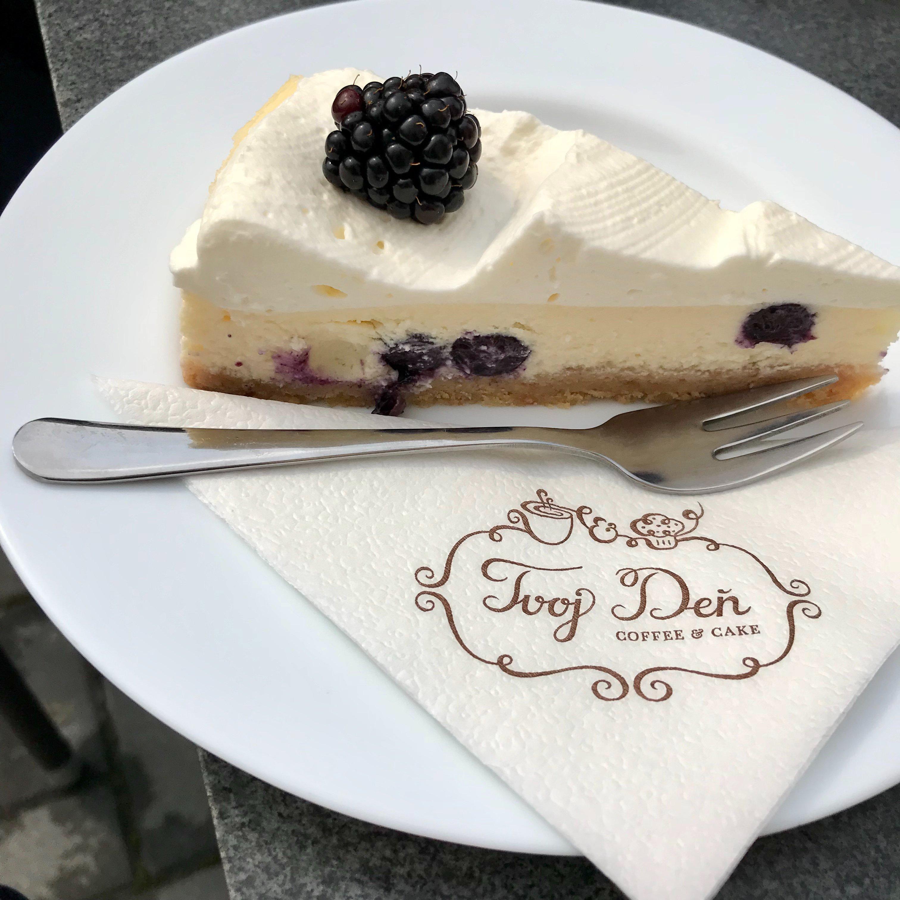 Kaviaren Tvoj Den - coffee & cake