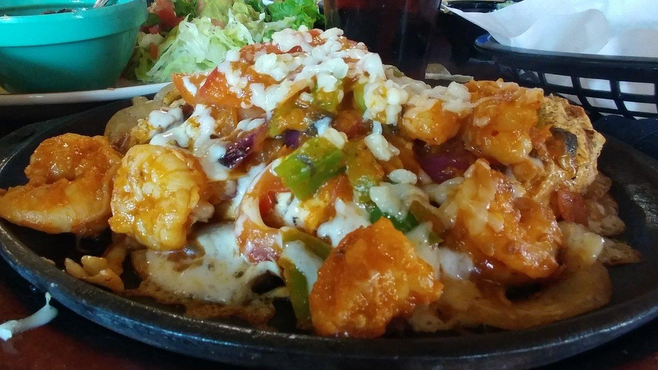 Los Cucos Mexican Cafe - Clay