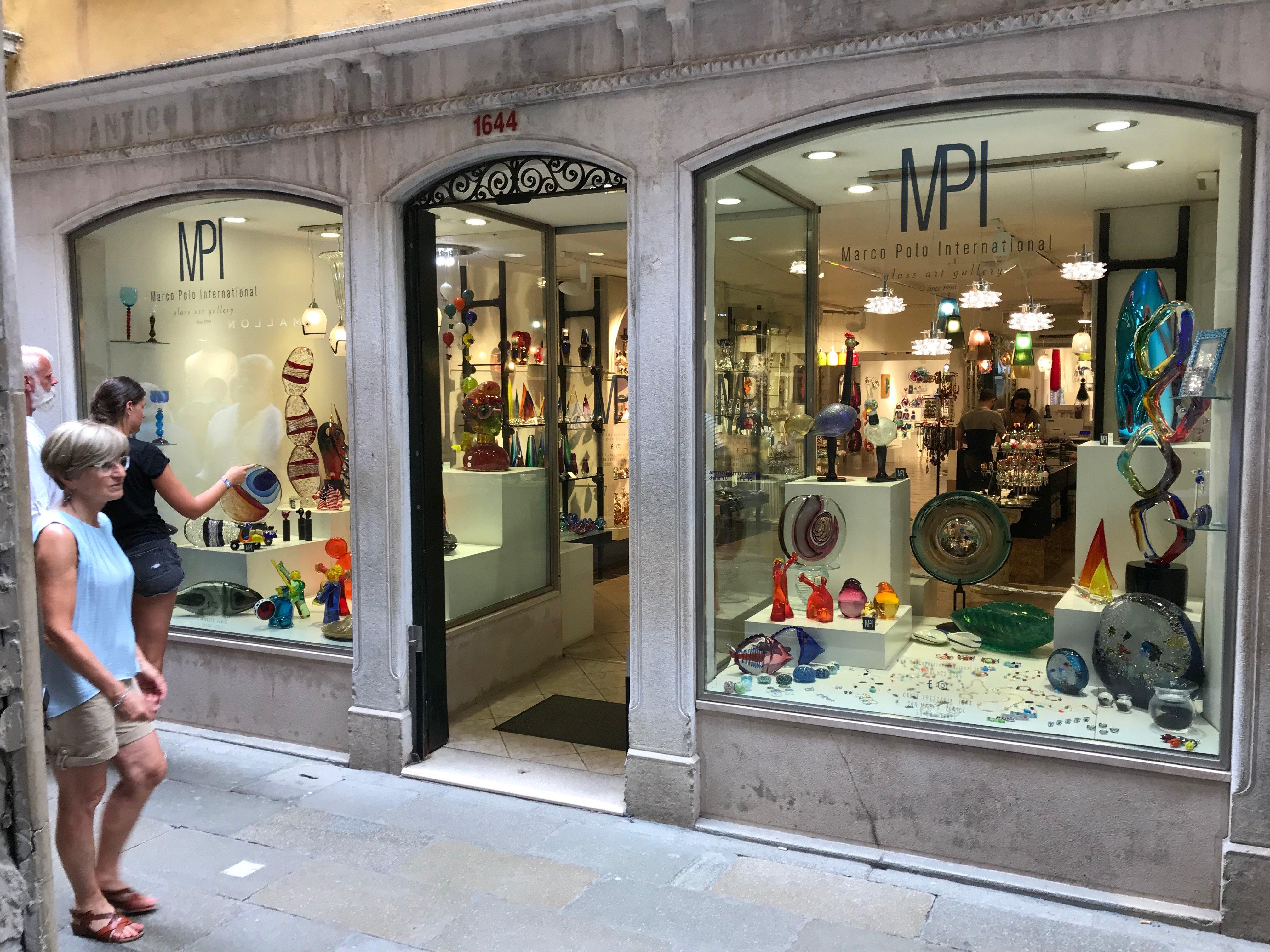 Marco Polo International Glass Art Gallery