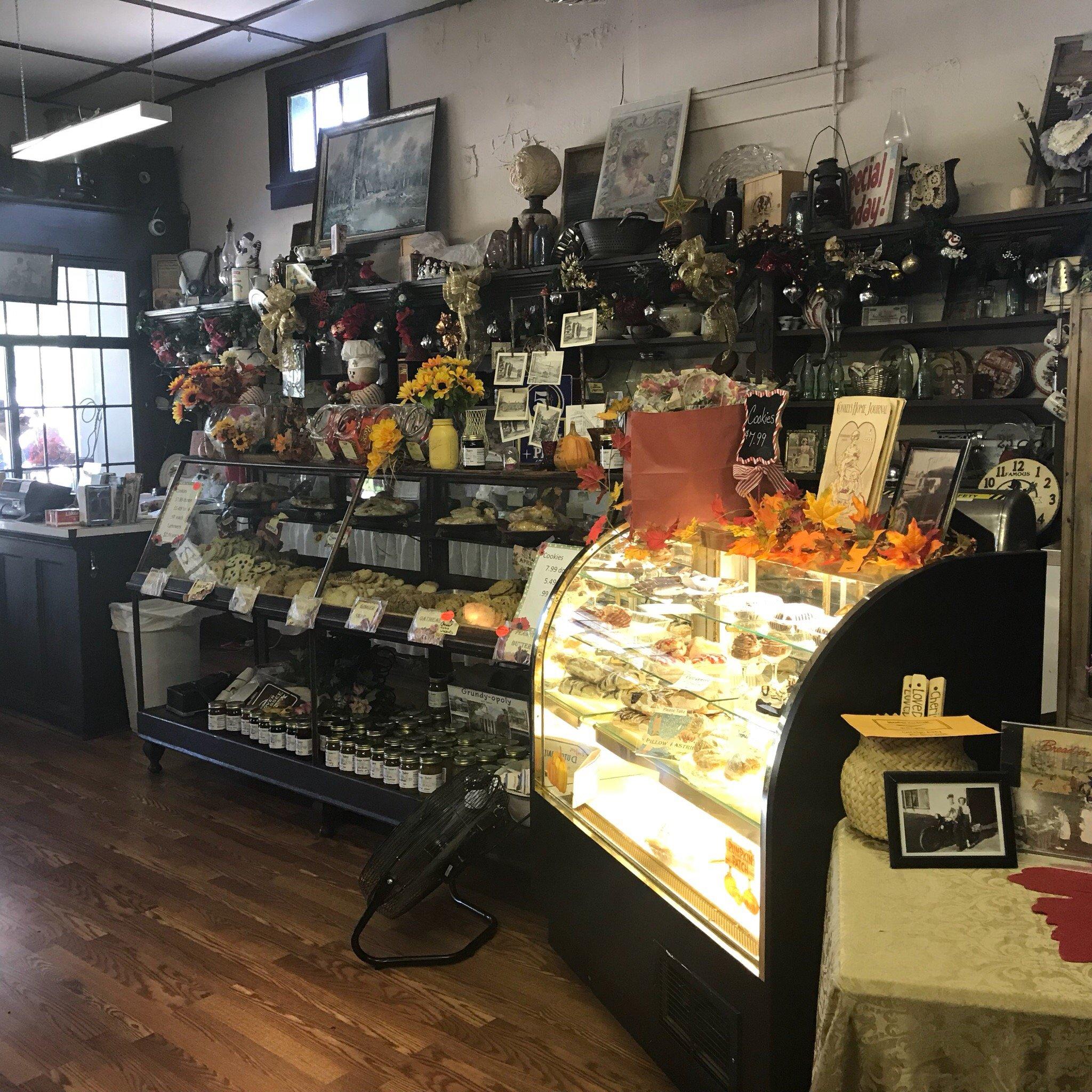 Dutch Maid Bakery & Cafe