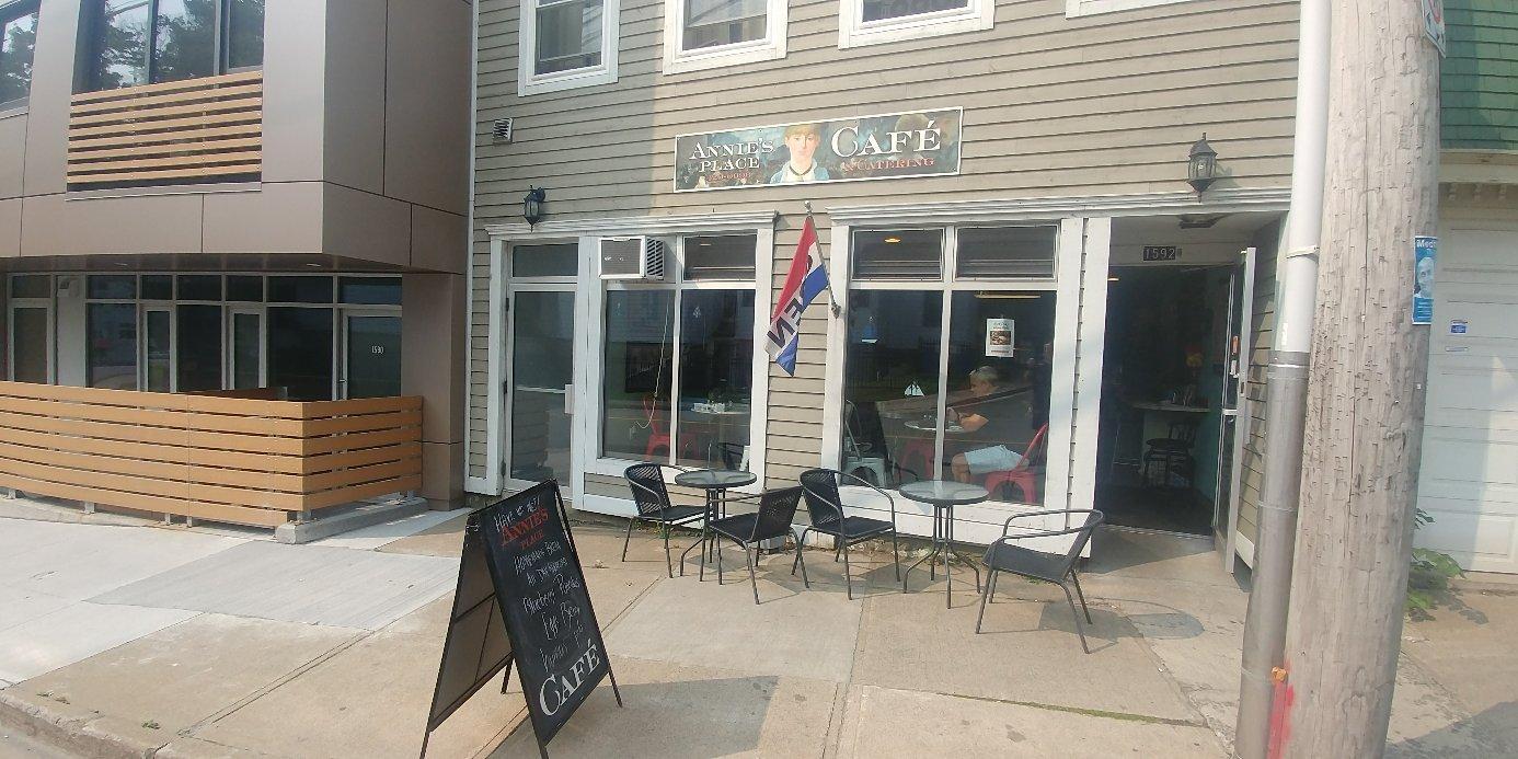 Annie's Place Cafe