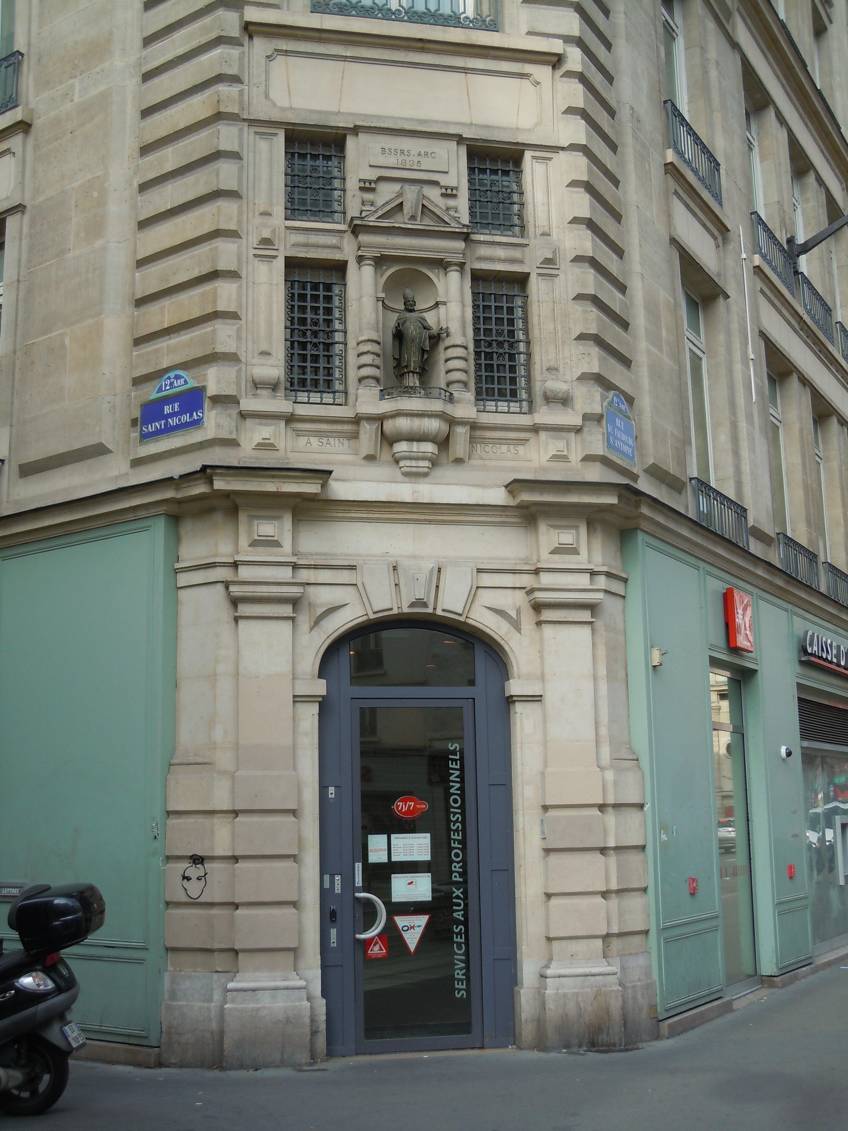 Statue de Saint-Nicolas