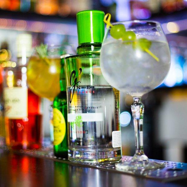 Virtual Reality Gin&Tonic Bar