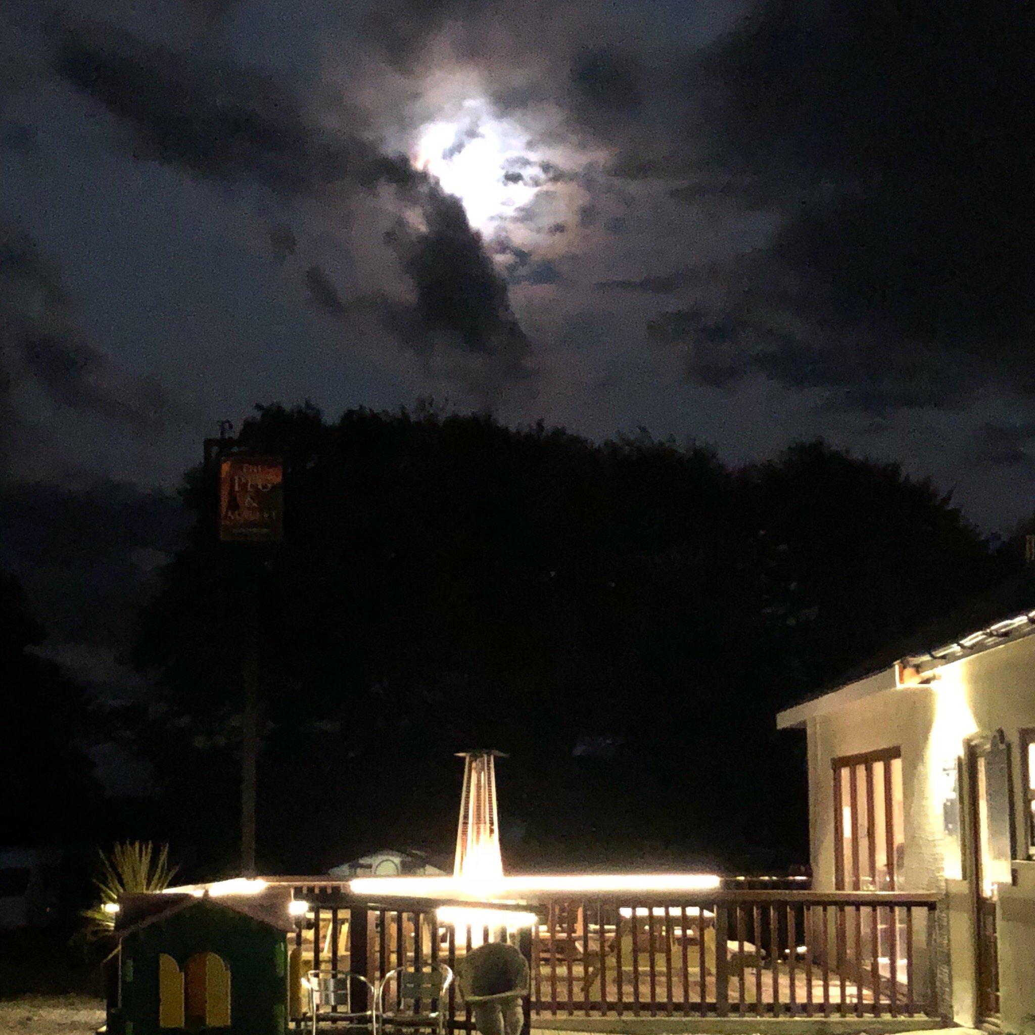 Llwyn Ffynnon Touring & Caravan Park