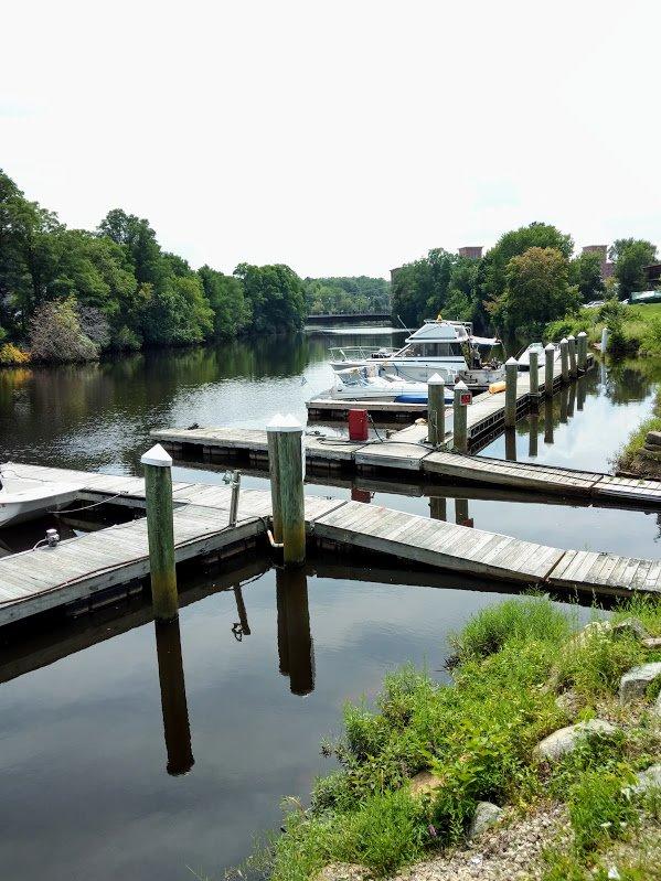 Castaway's Boat House