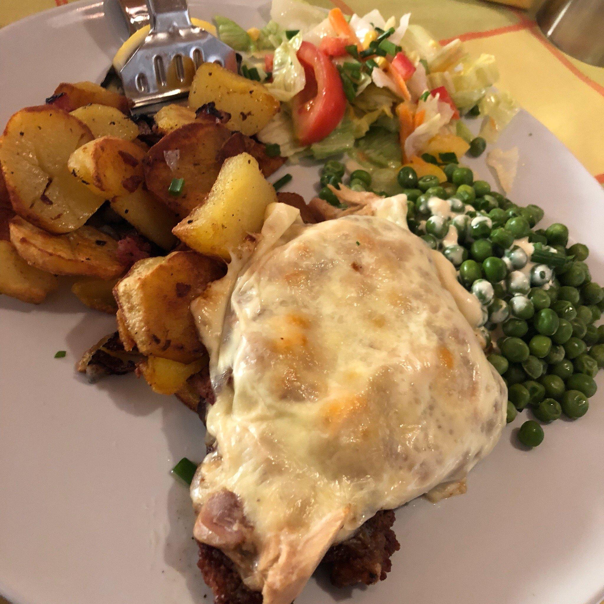 Leo's Restauration Pension