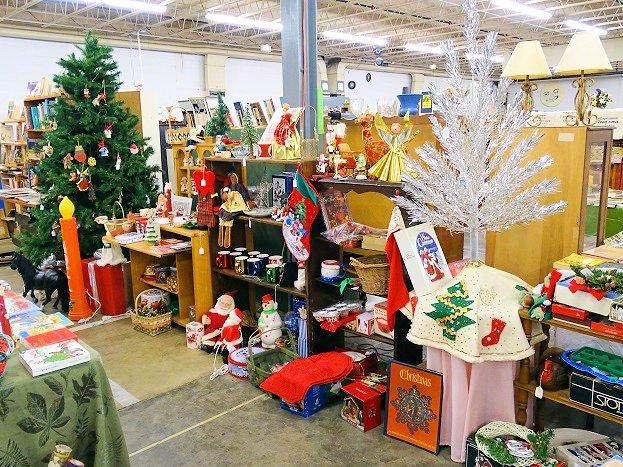 Blue Moon Antique Mall and Bookstore