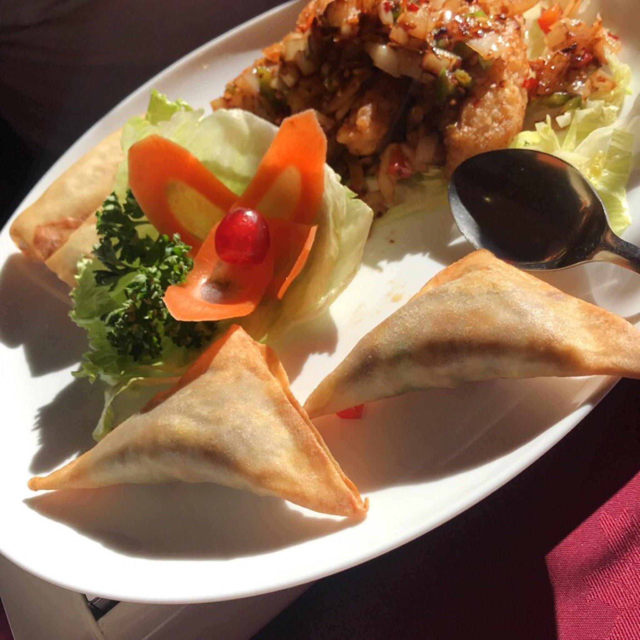 Jade Palace Cantonese Restaurant