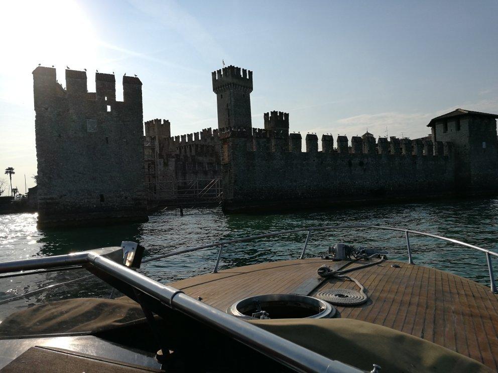 Navicharters - Peschiera Taxi Boat