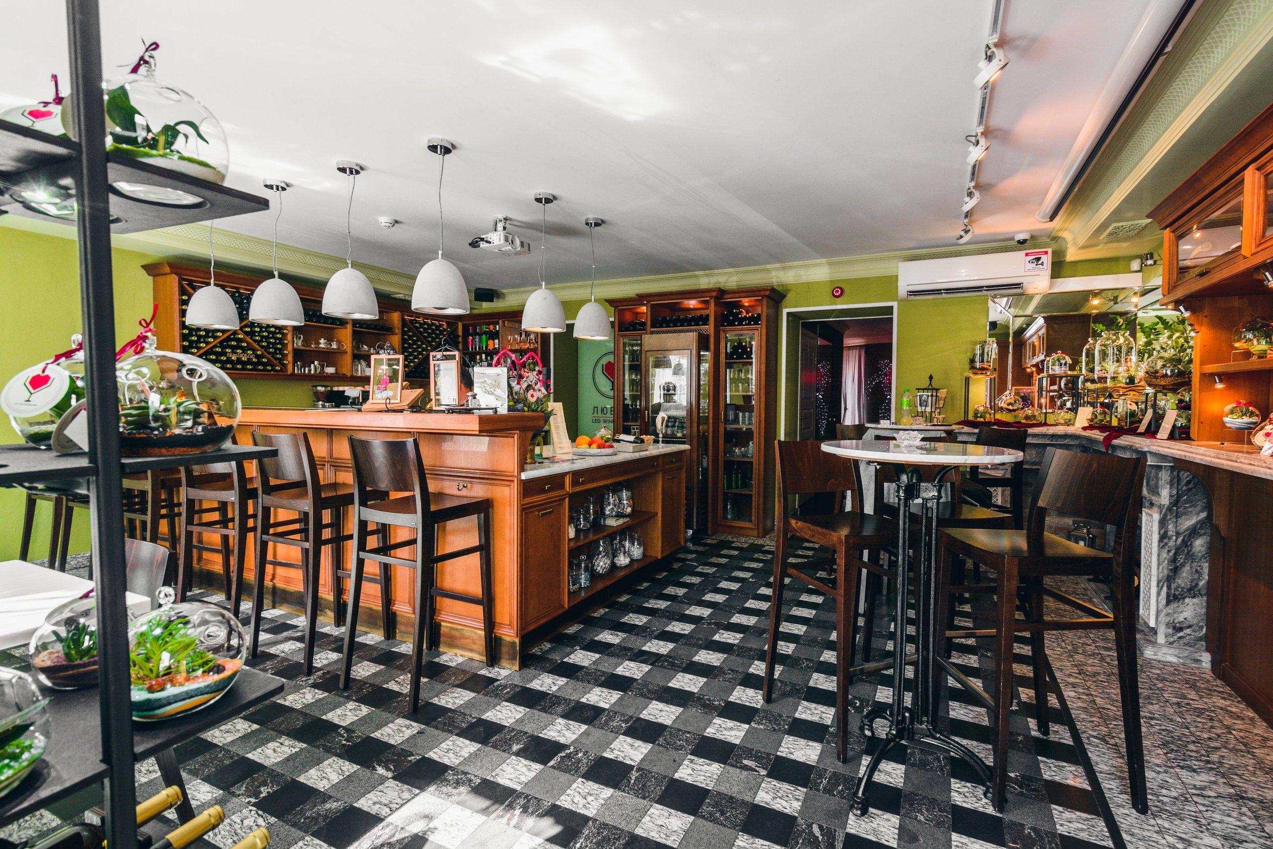 LUBLU: LED • WINE • LOVE'S