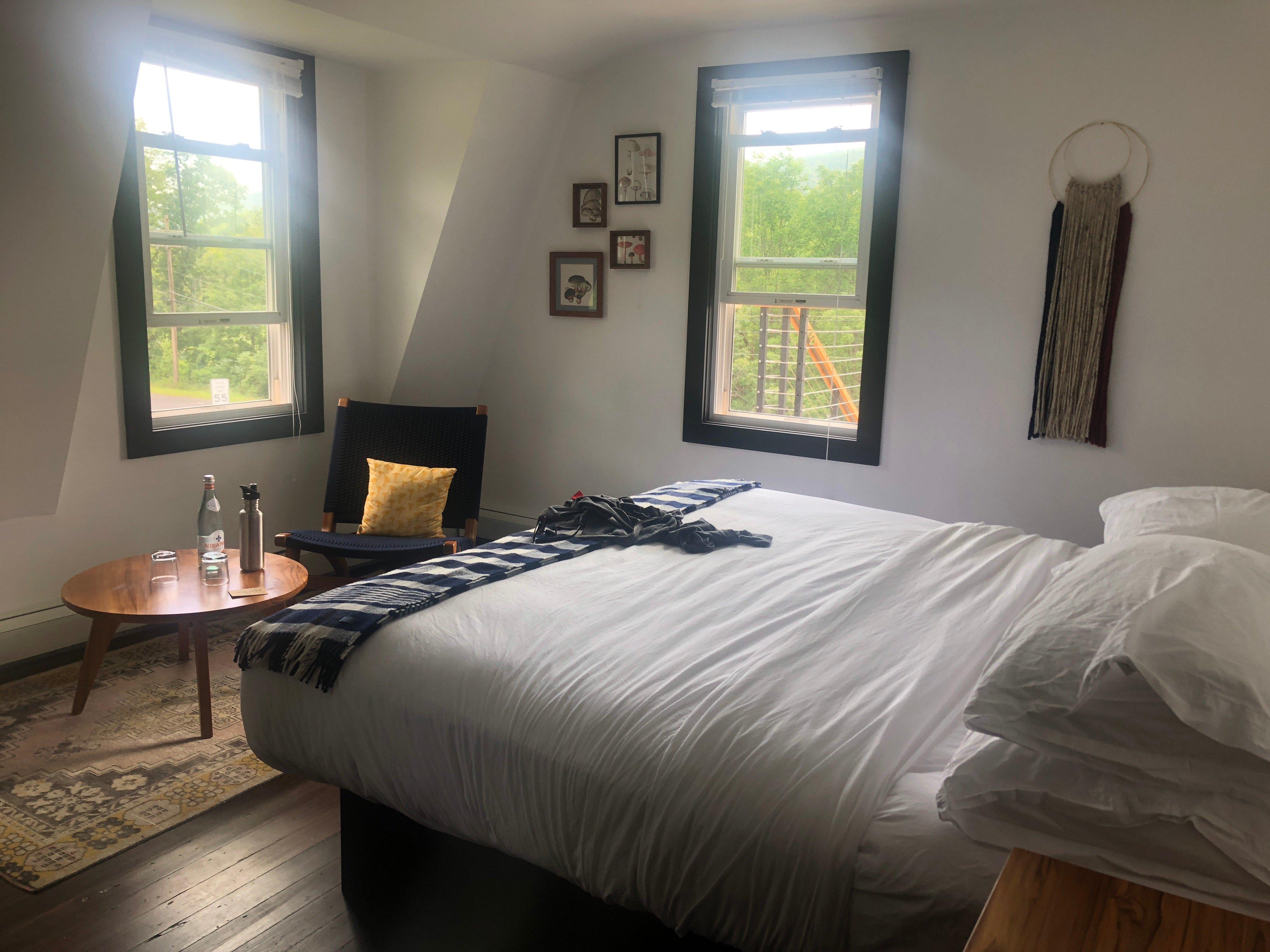 East Wind Hotel & Bar