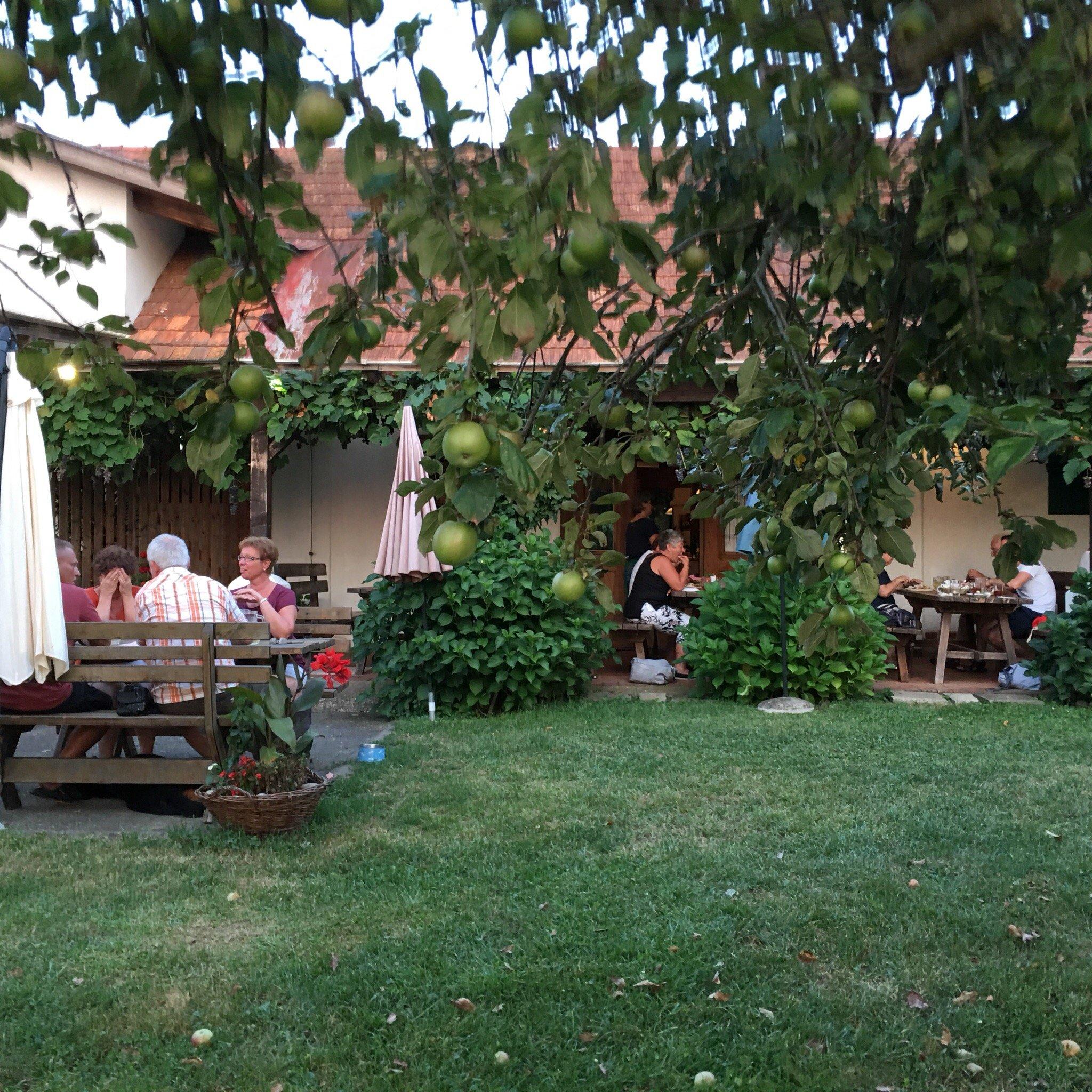 Markowitsch Buschenschank