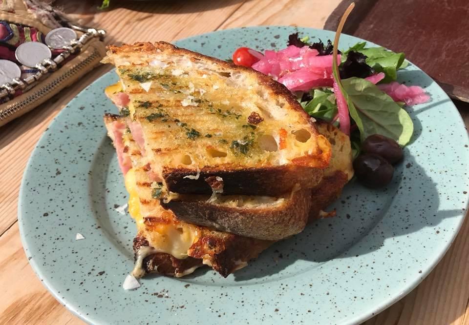 Simons Rosteri & Bageri