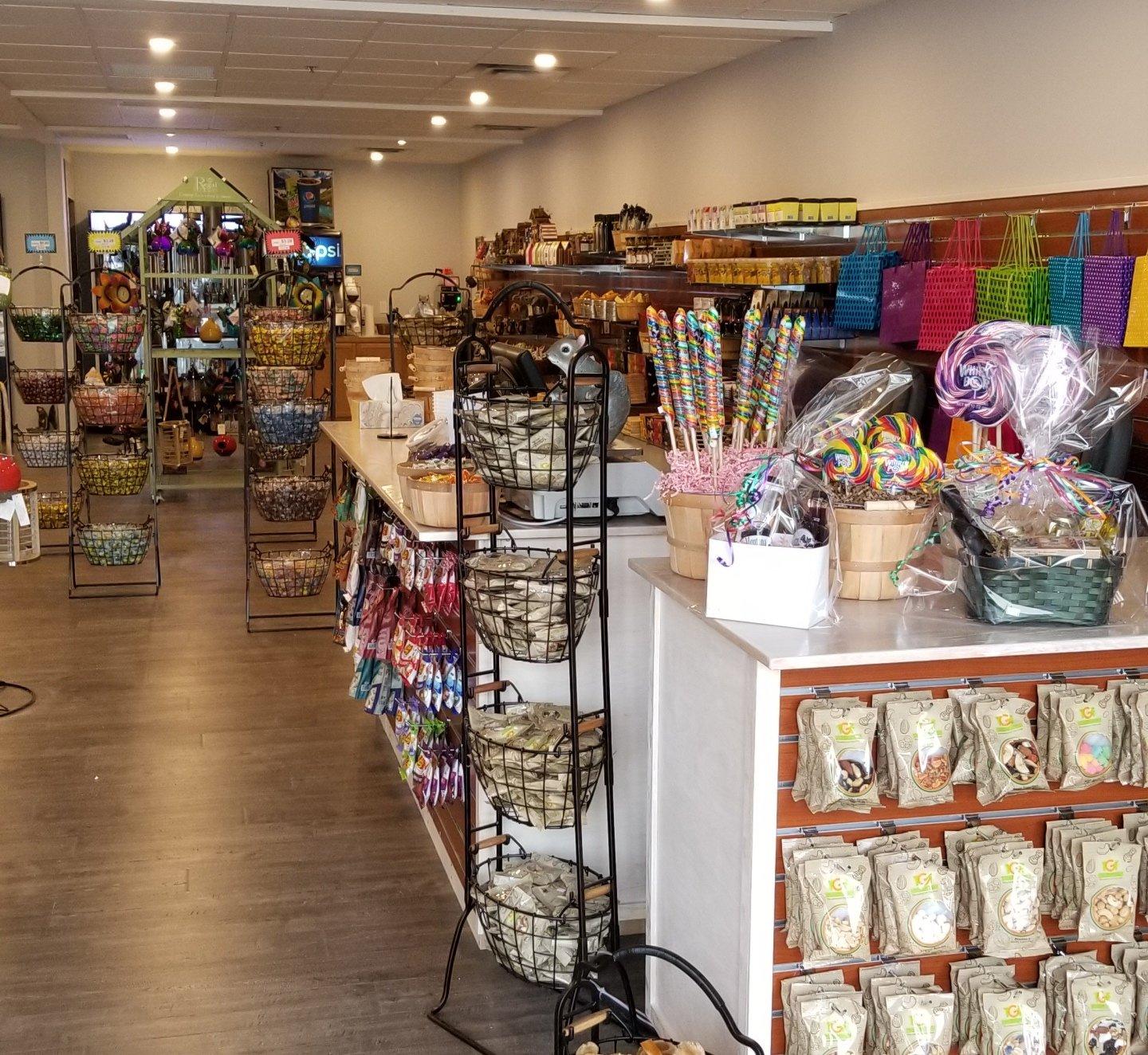 L and S Snacks & Gifts