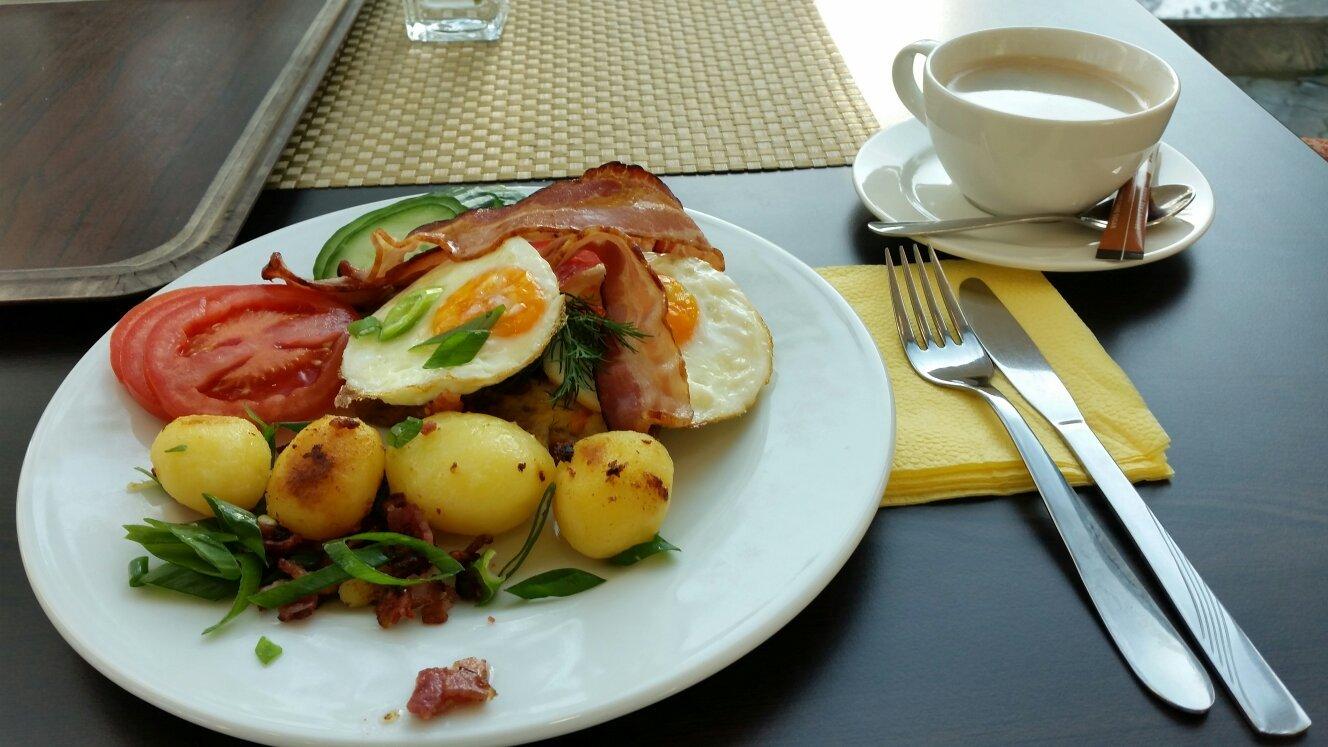 Raudtee Kohvik & Bistroo