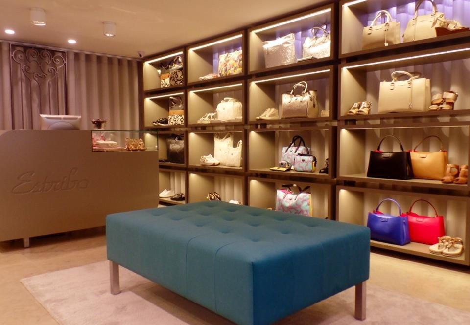 Estribo Malas e Carteiras