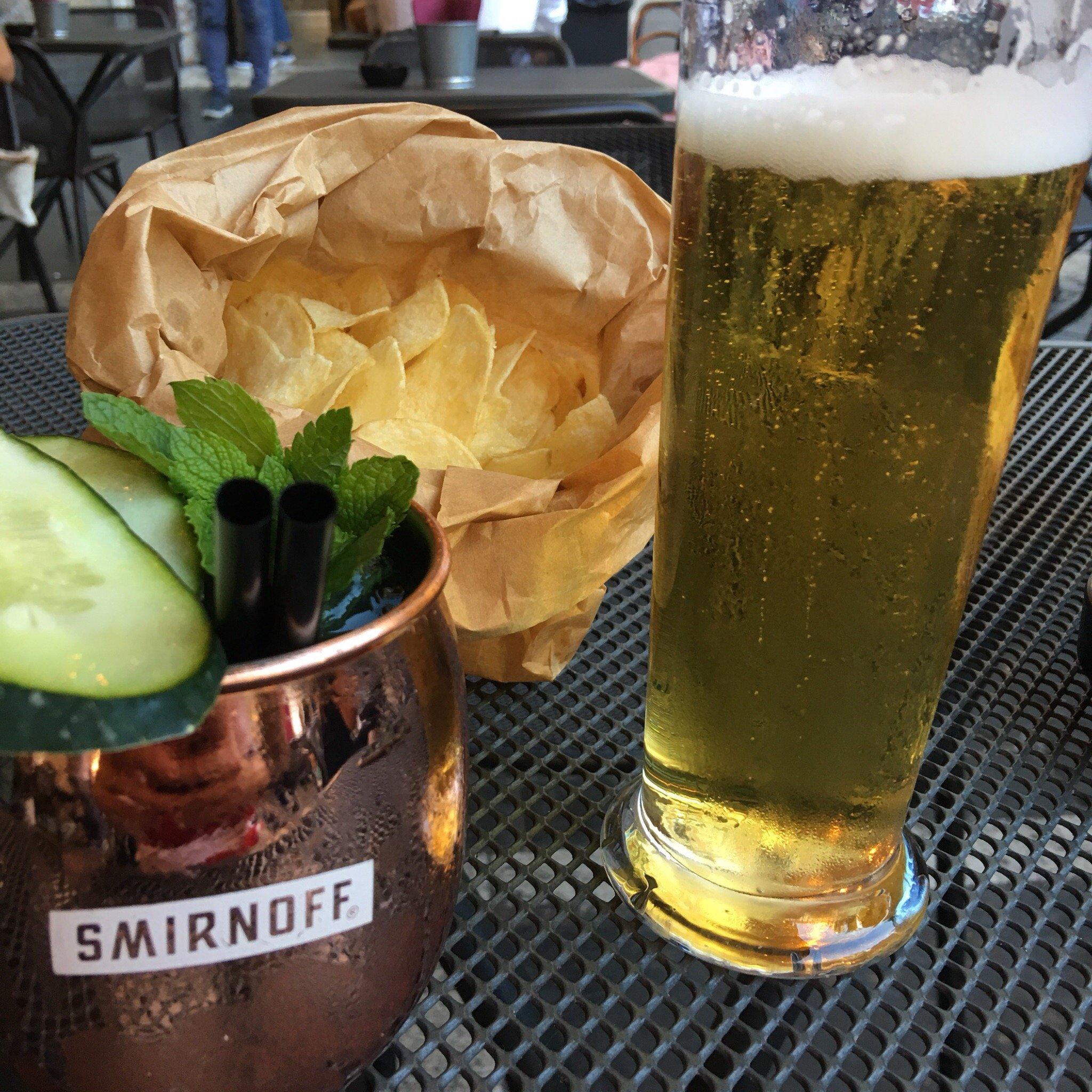 VINO e FOCACCIA - Cocktail & Wine Bar