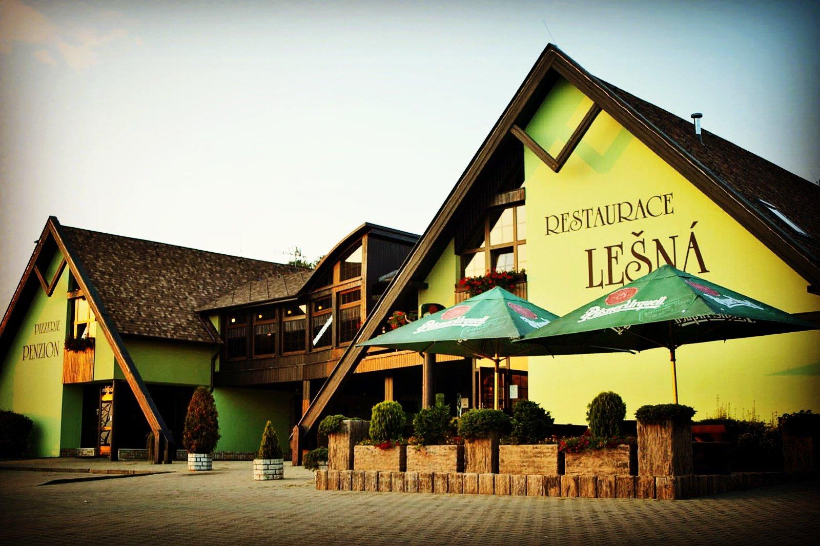 Restaurace a Penzion Lesna