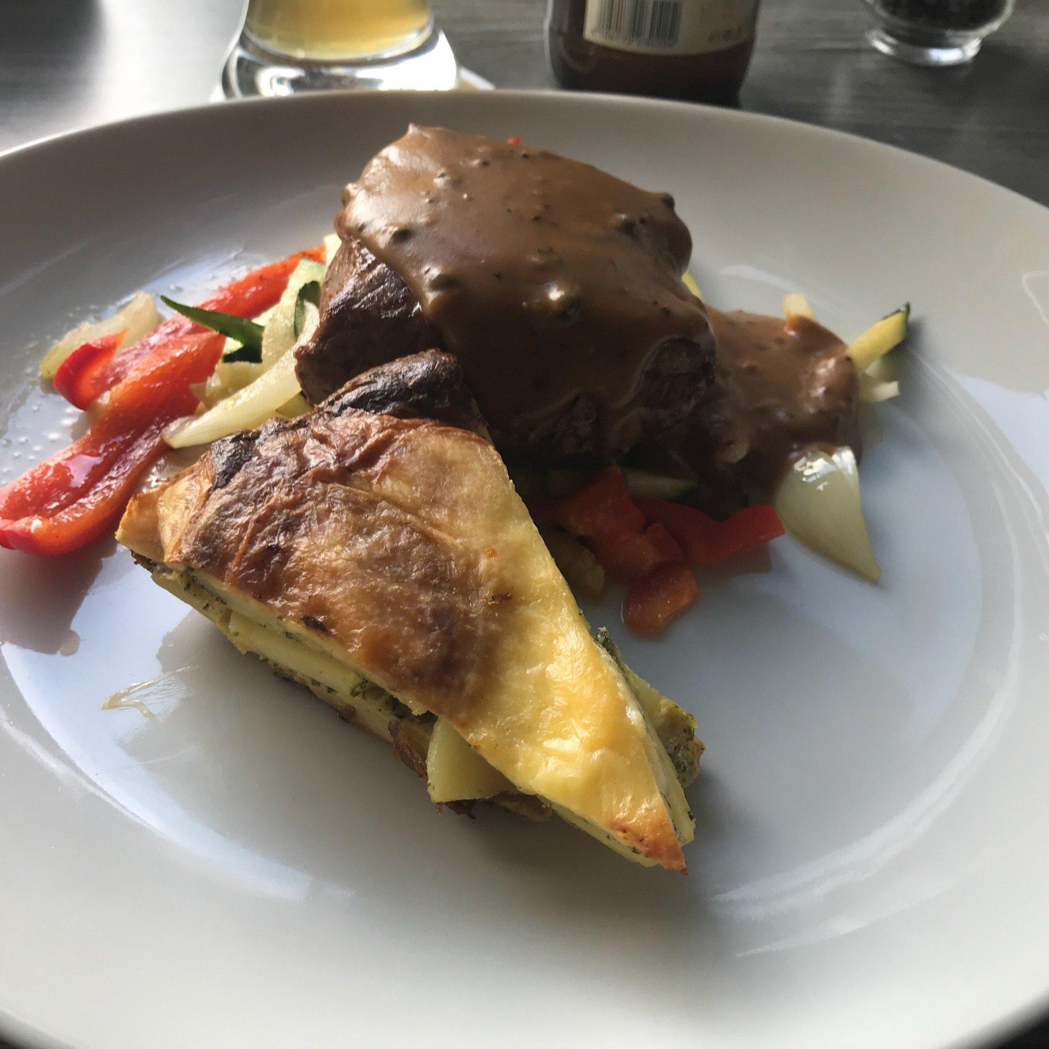 Ouwekamp, Ons Eetcafe