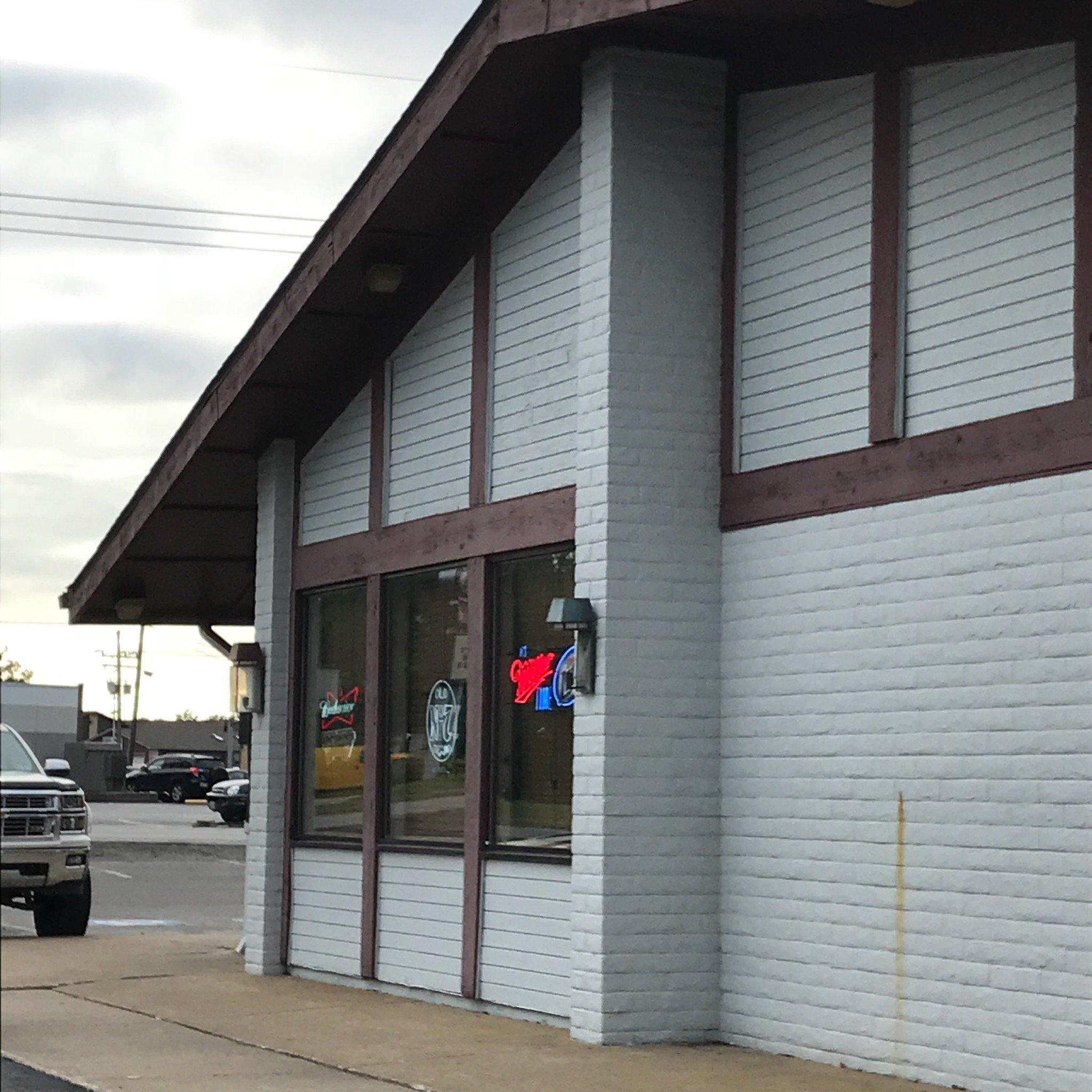 Doc Holliday's Country Bar and Grill