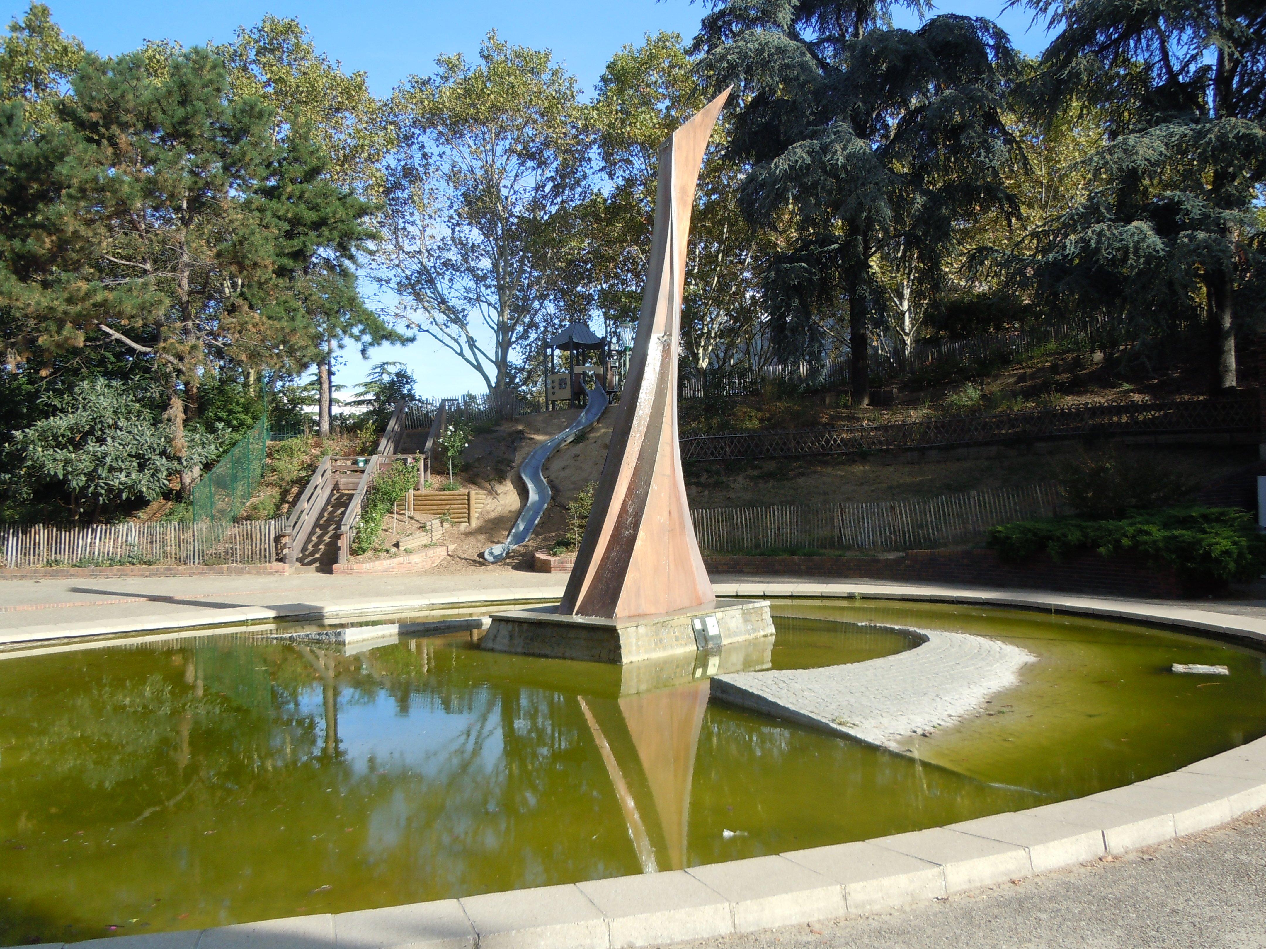 Fontaine du Square Sainte-Odile