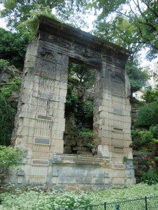 Les vestiges de l'hotel de ville