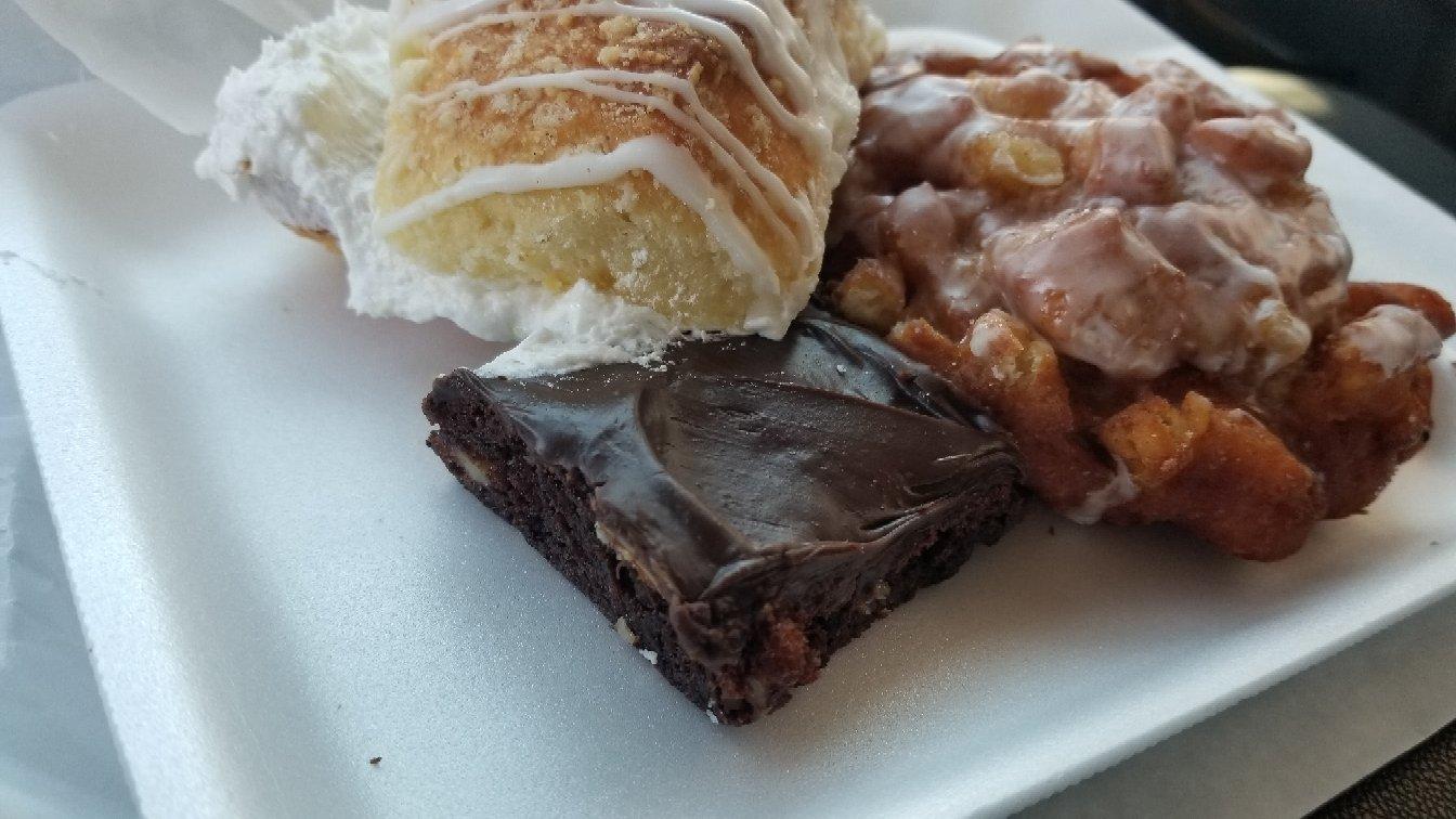 Pticek's & Son Bakery