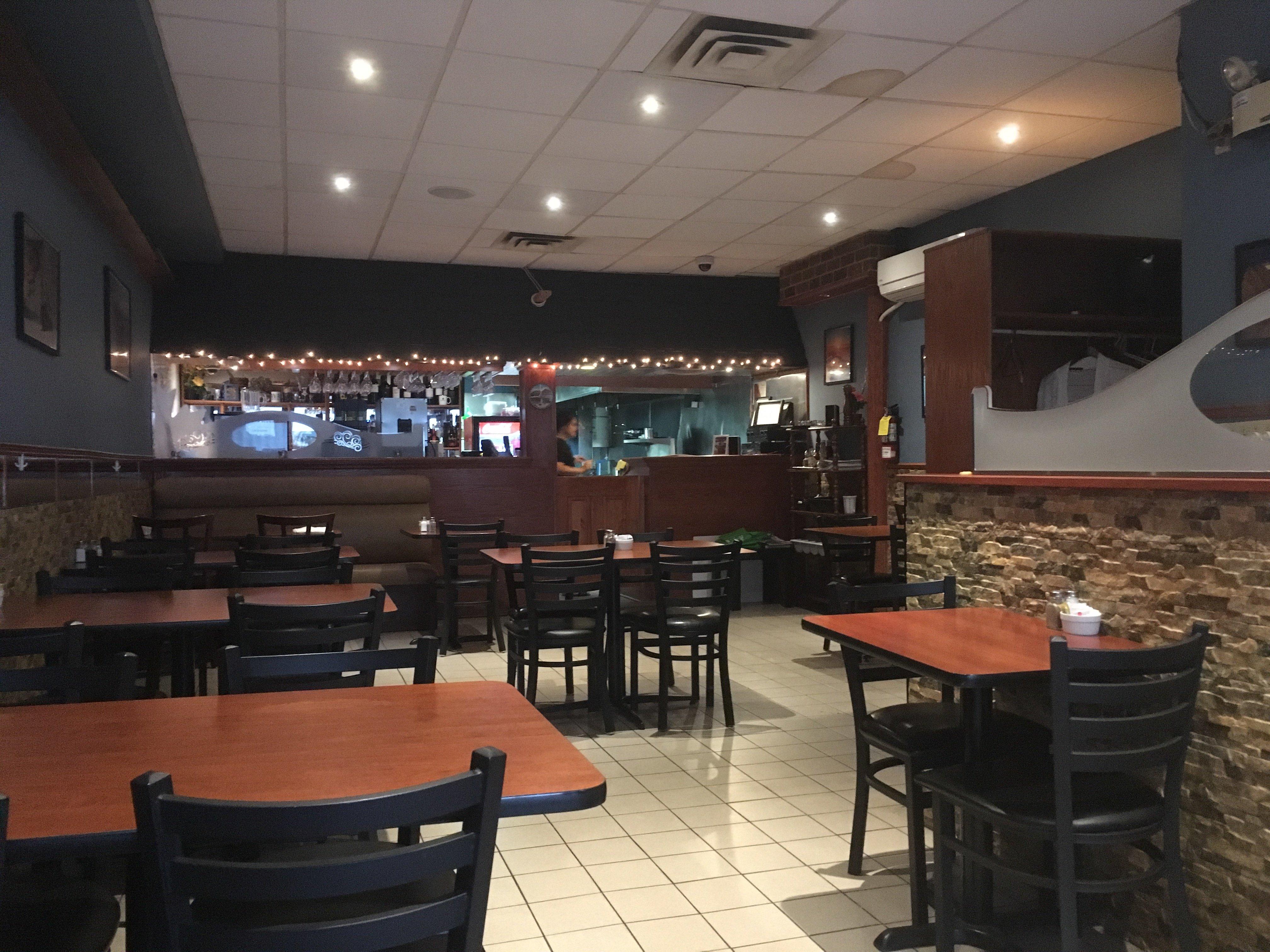 Navayo Greek Bistro