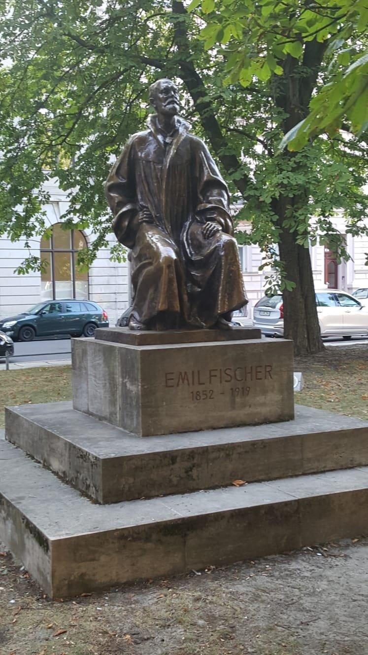 Denkmal Emil Fischer