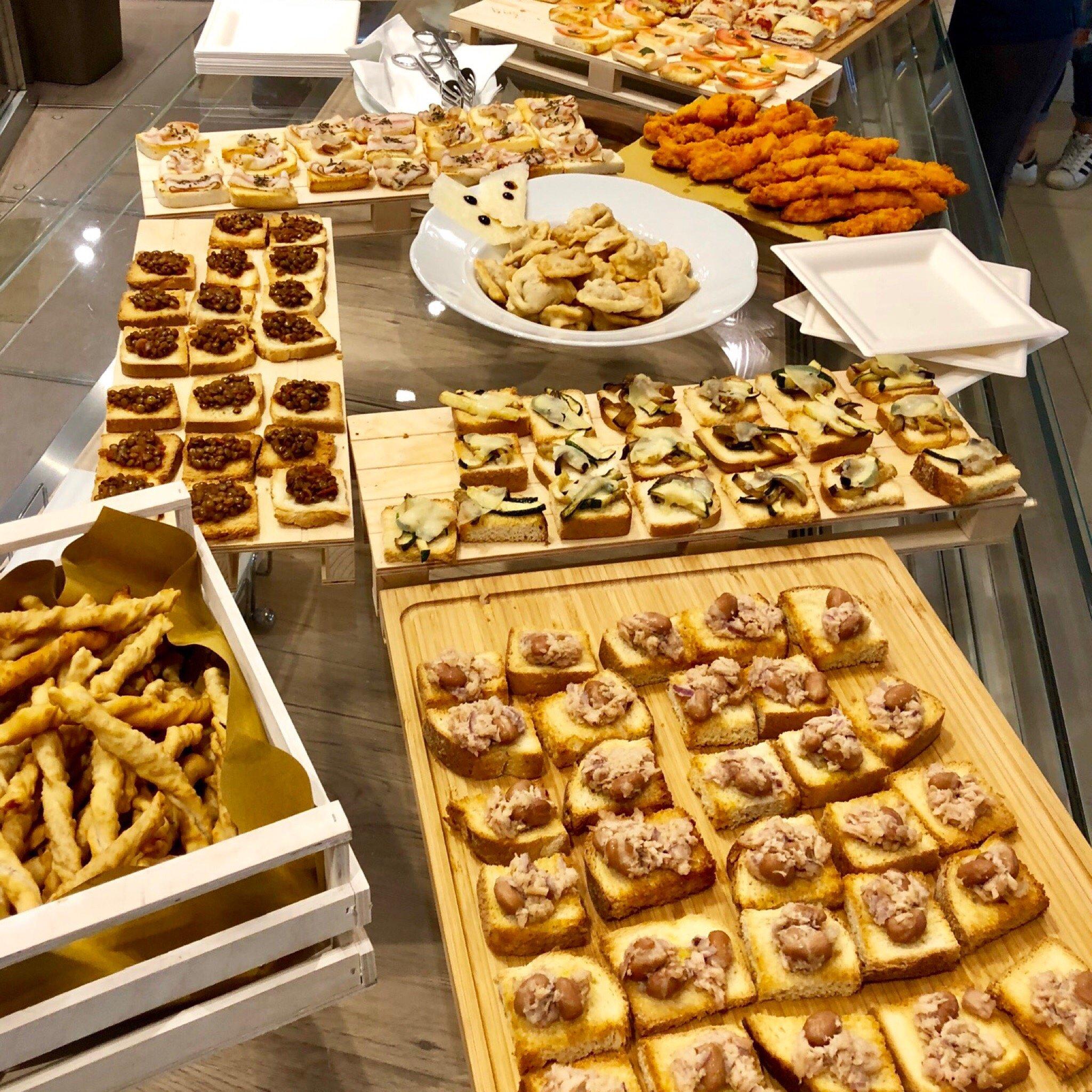 Il Piccolo Specialty Coffee and Restaurant