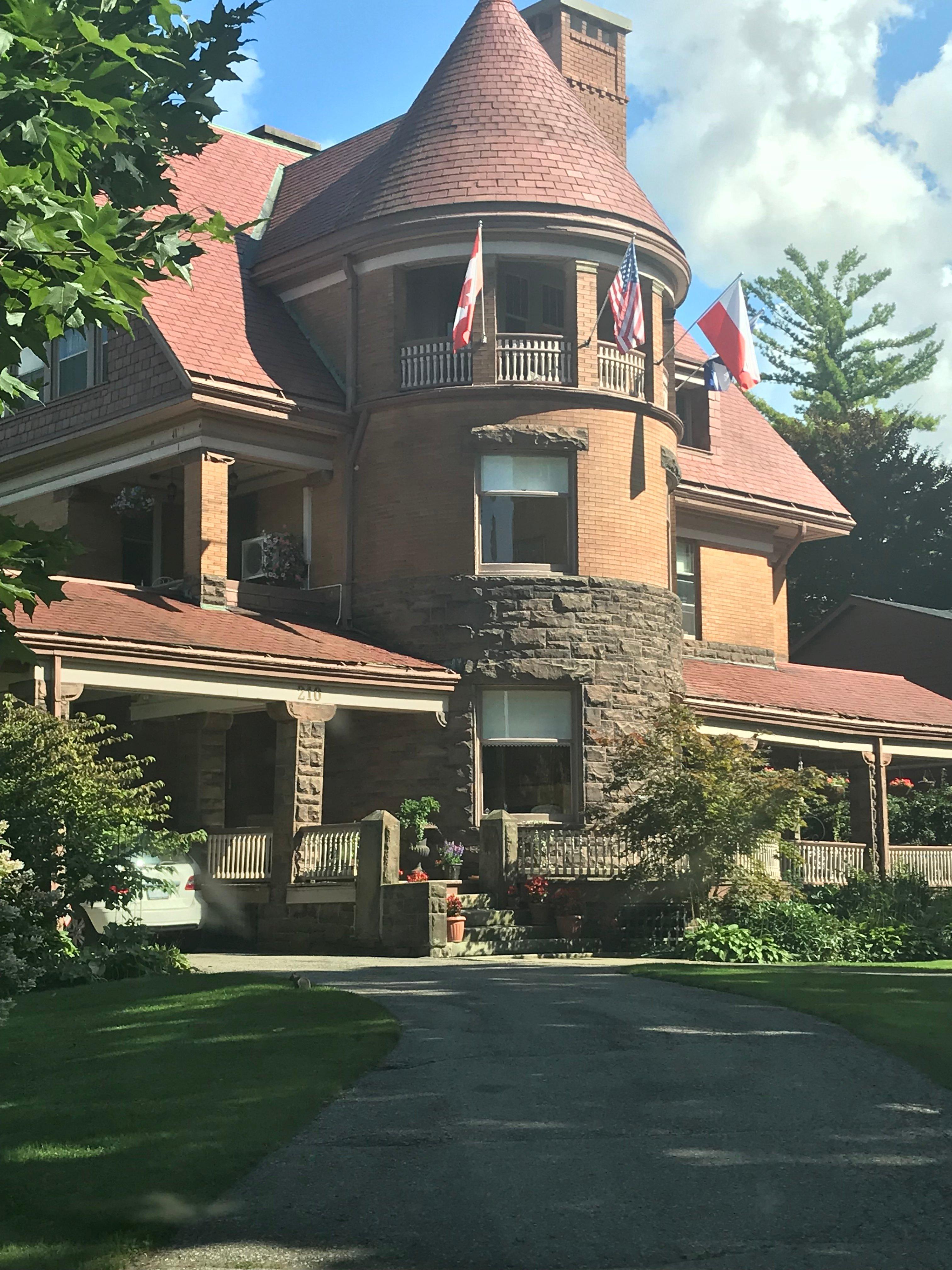 Château La Motte Guest House