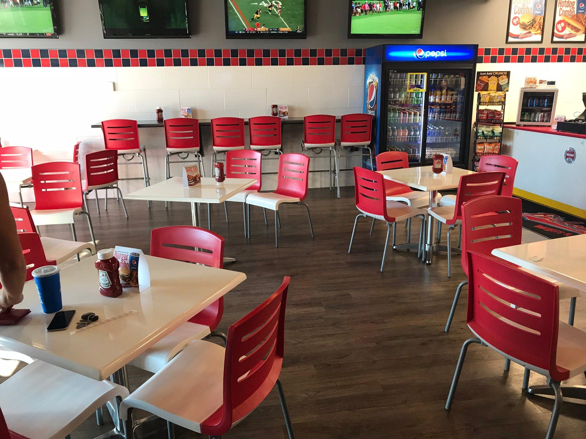 Big League Burgers & Wings