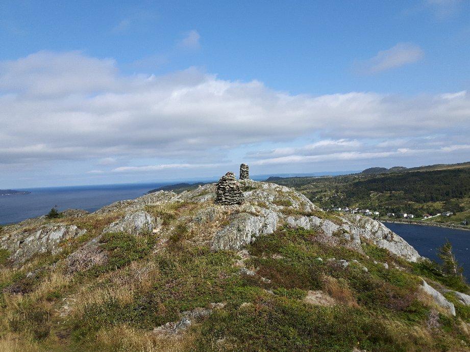 Spectacle Head Trail