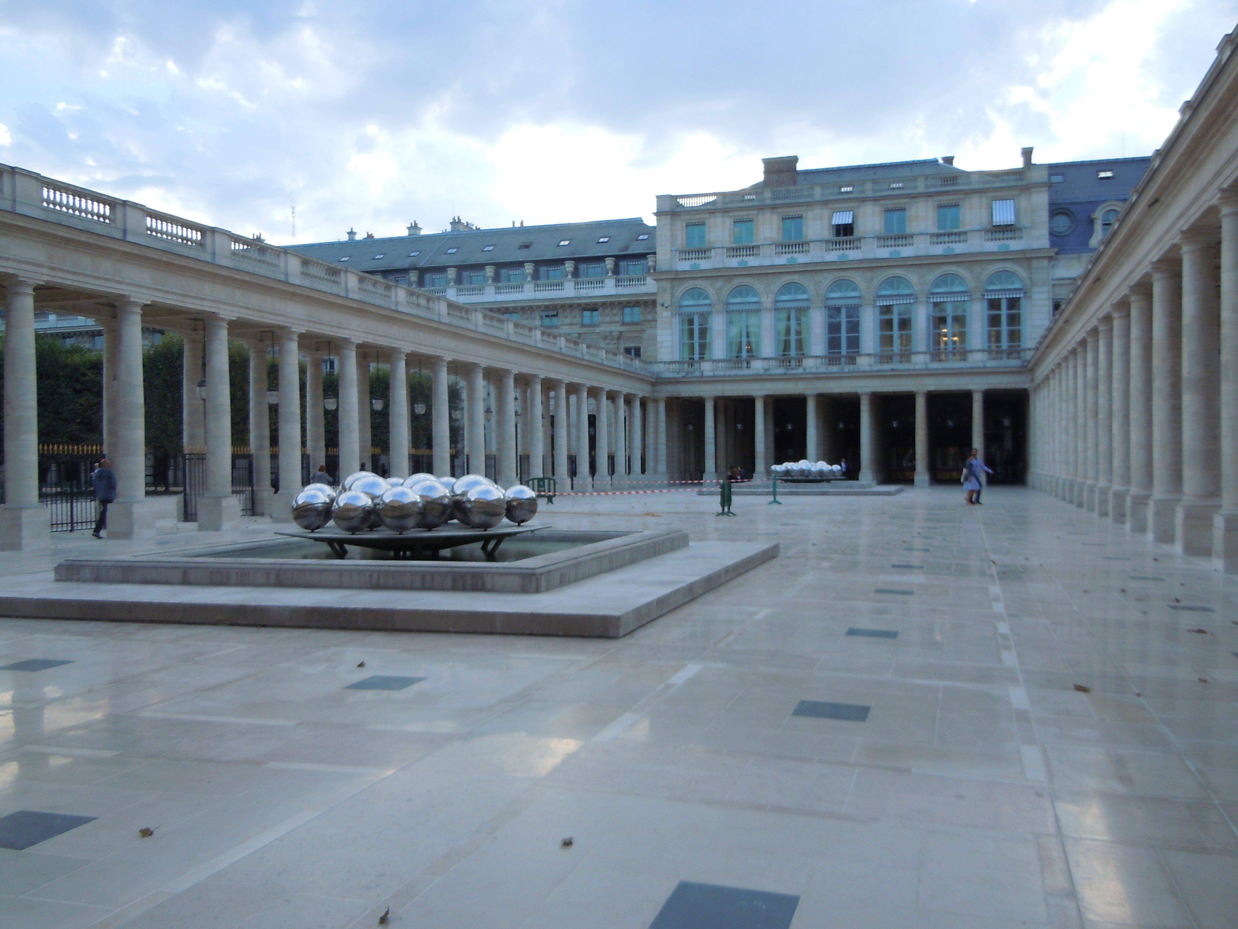 Fontaines de Pol Bury