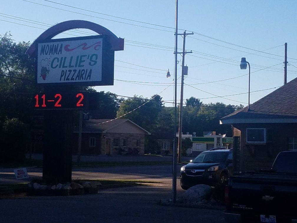 Momma Cillie's Pizzeria