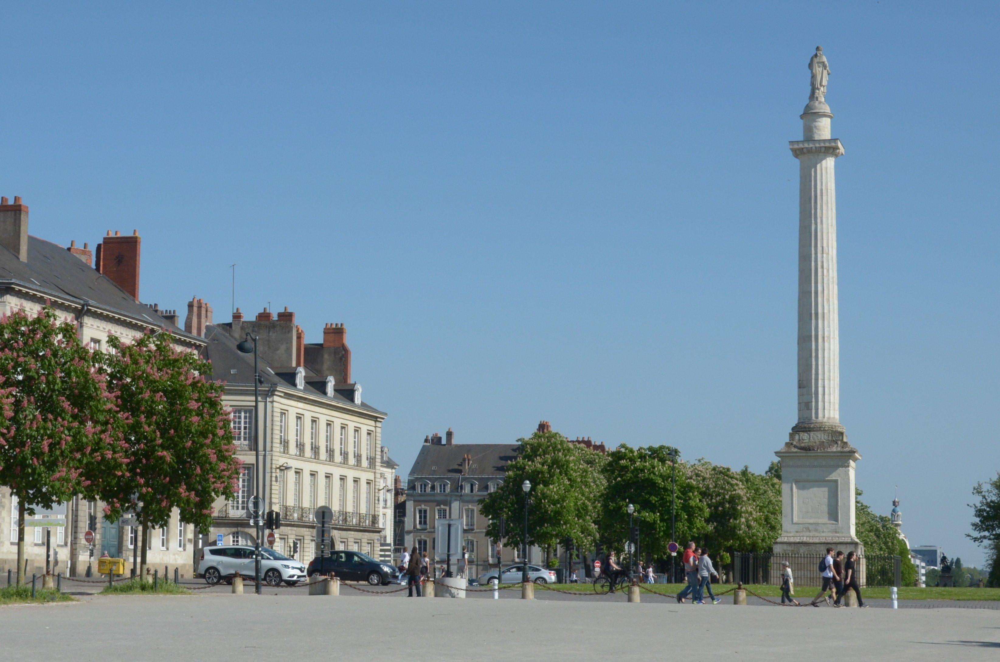 Statue of Louis XVI of France