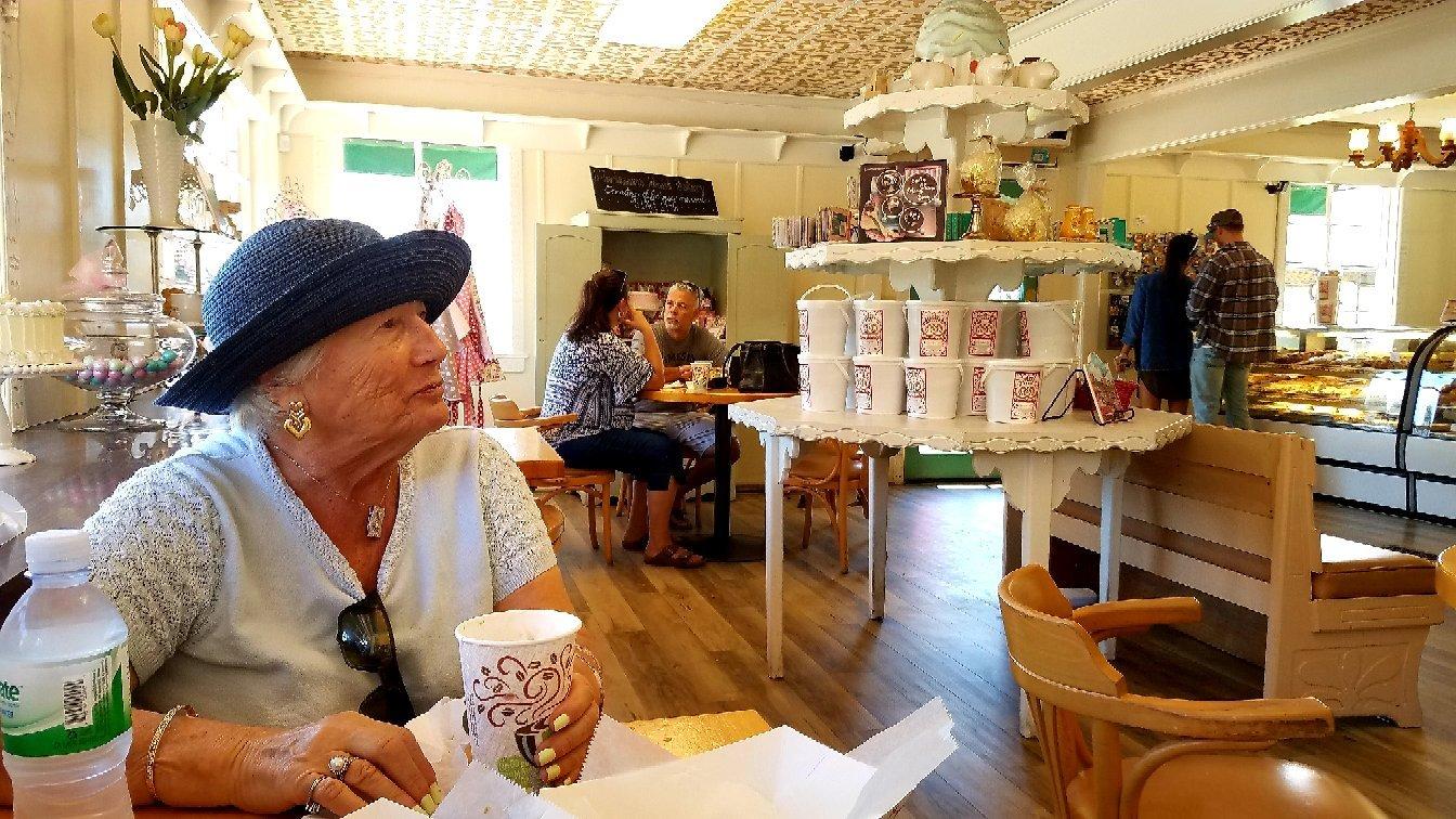 Mortensen's Danish Bakery