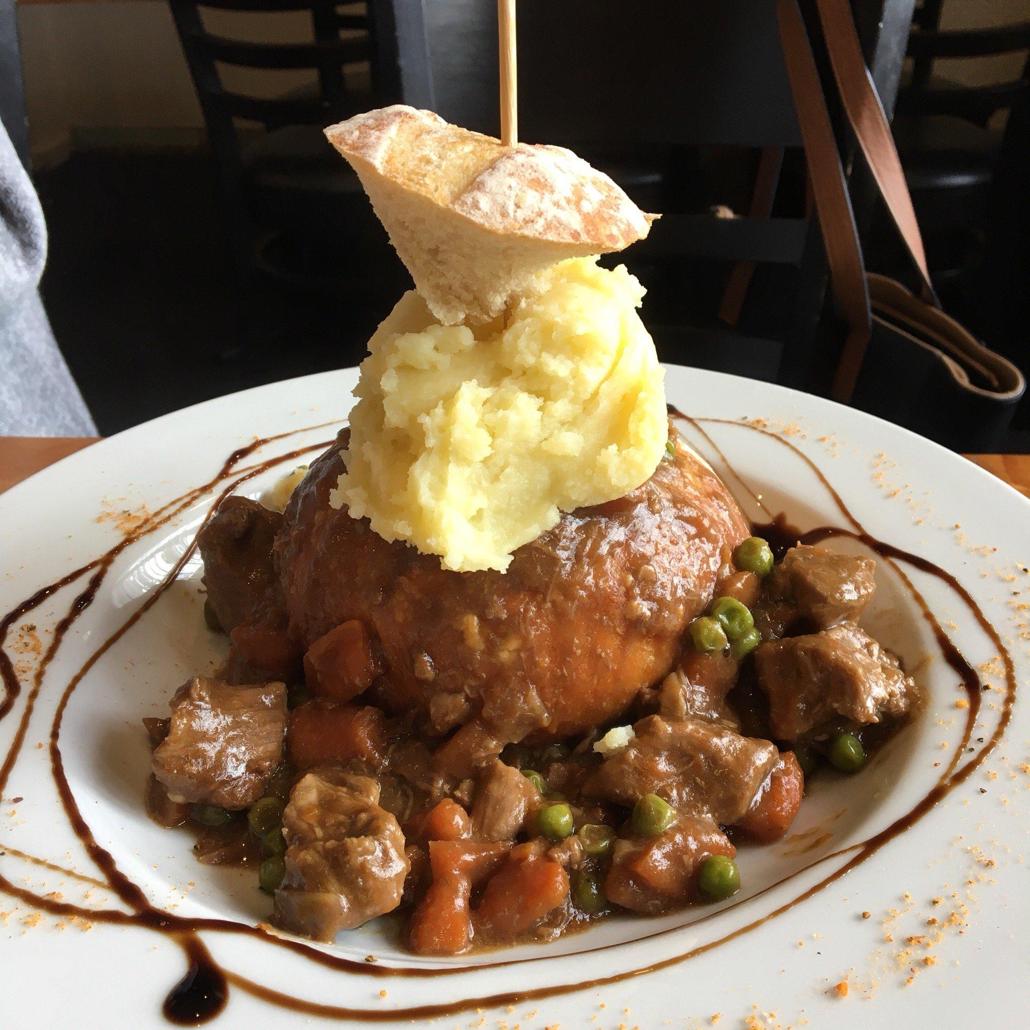 Commercial Hotel Ballan