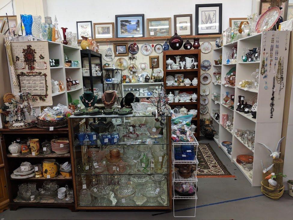 Blue Dolphin Antiques & Collectables