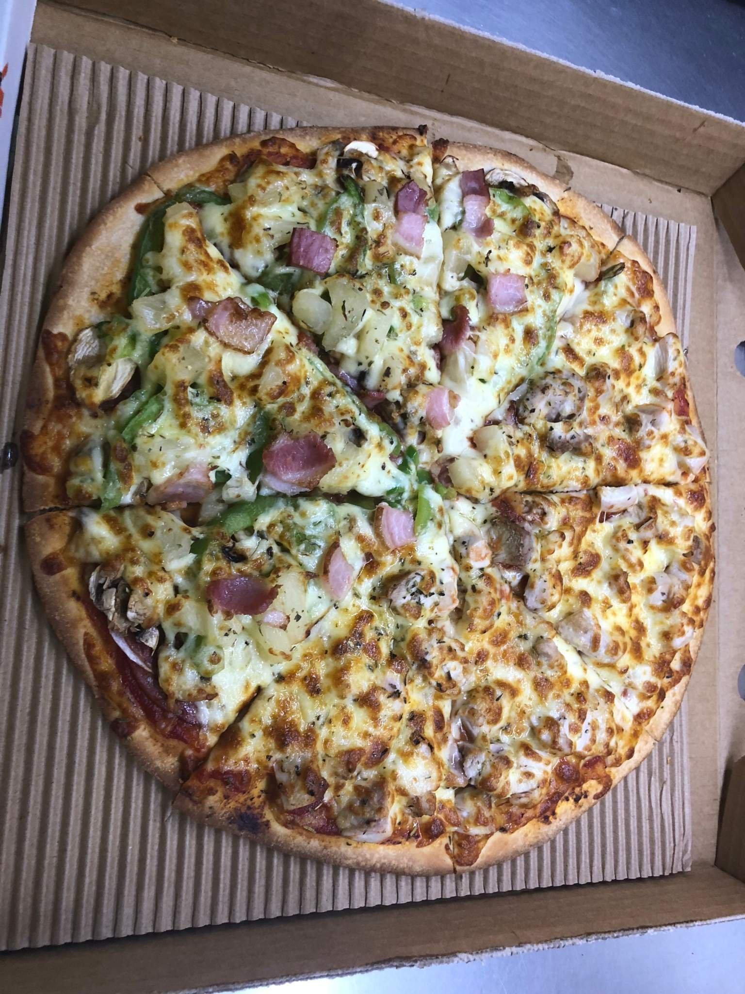 Woodies Pizza On Madeley