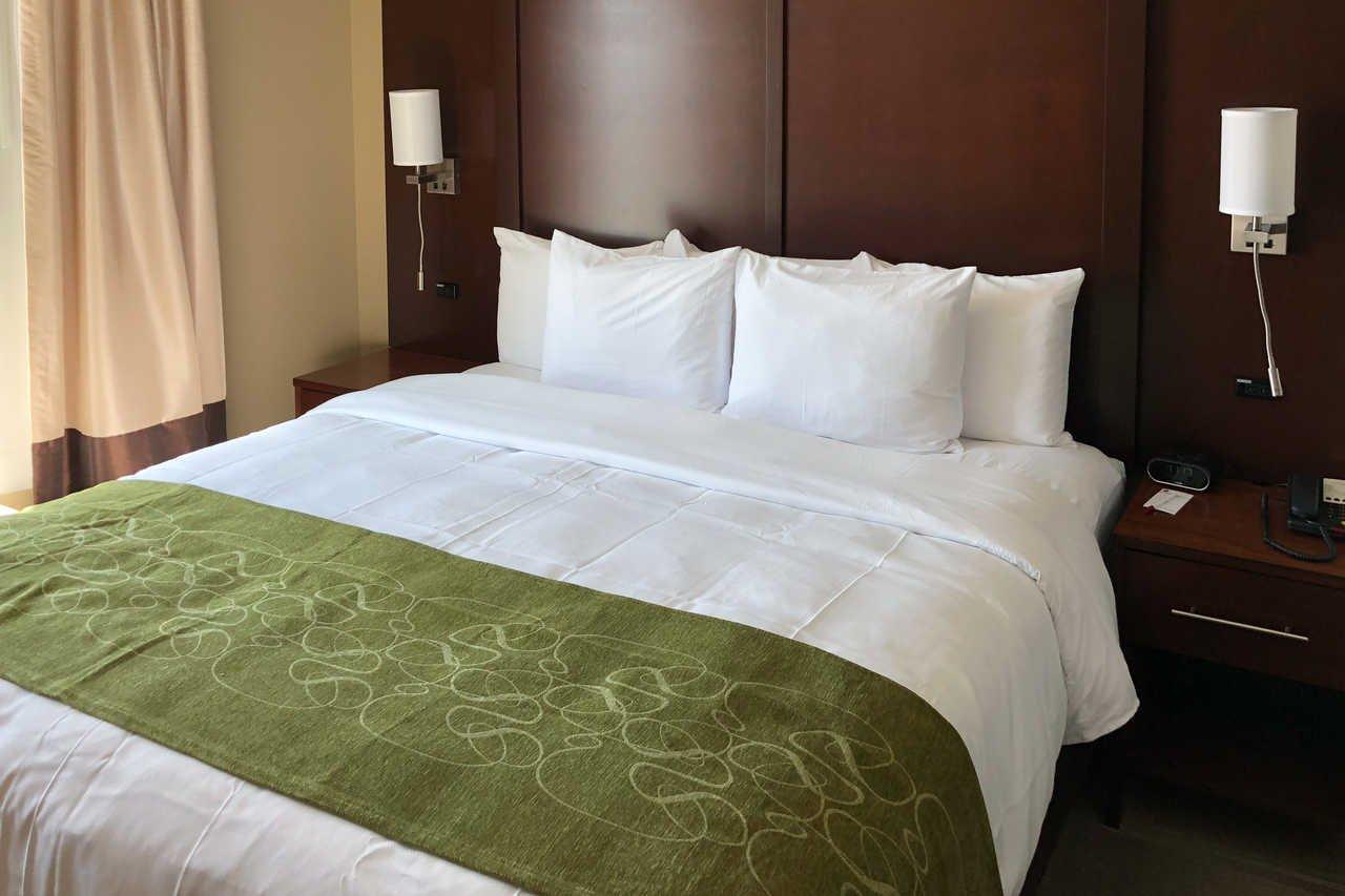 Comfort Suites