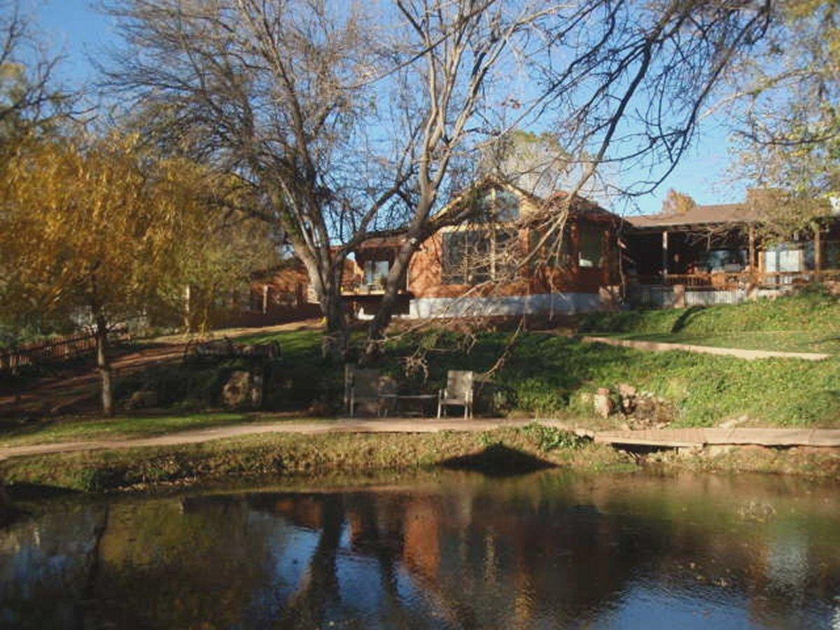 Sycamore Springs Guest House