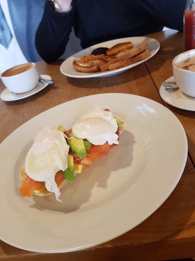 Country Lounge Hotel