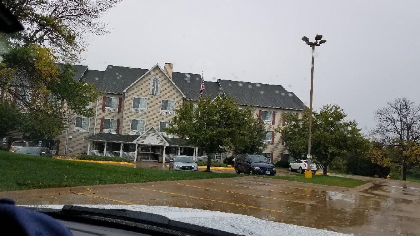 Country Inn & Suites by Radisson, Davenport, IA