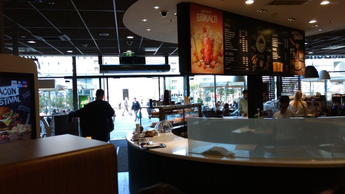 Photo by VIAJER0_URBAN0