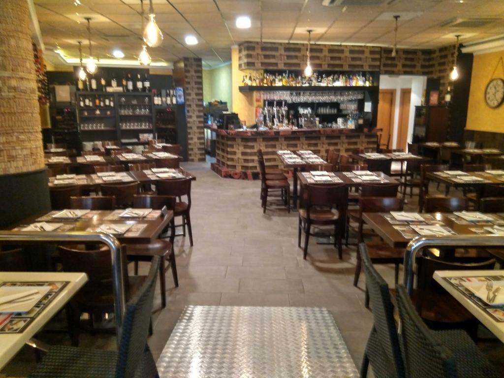 La Parrilla Delicatessen